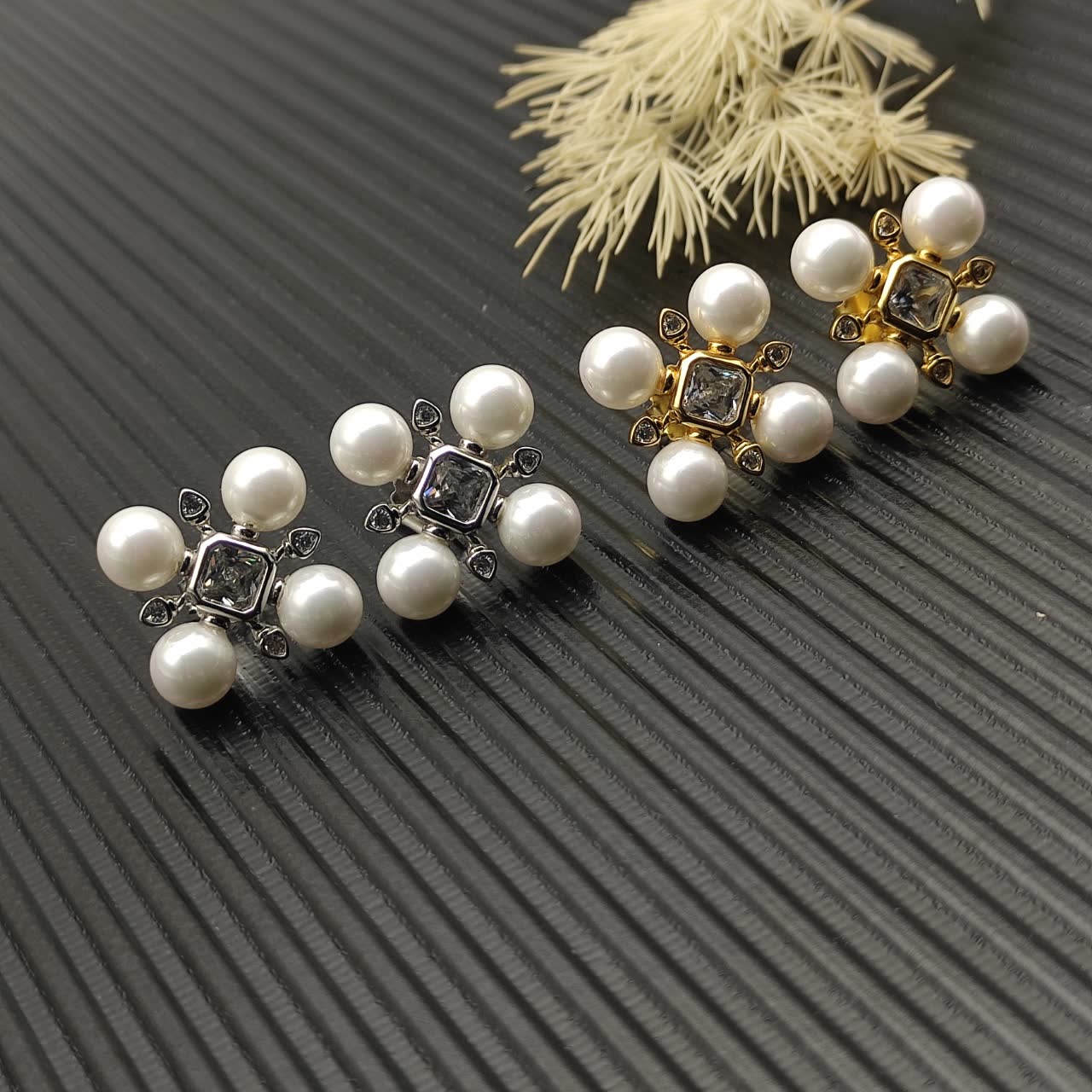 David Yurman Elegant Pearl and Diamond Stud Earrings